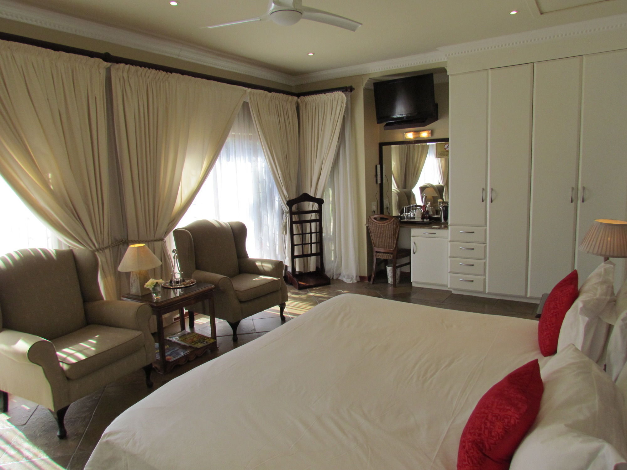 Фото отеля 4