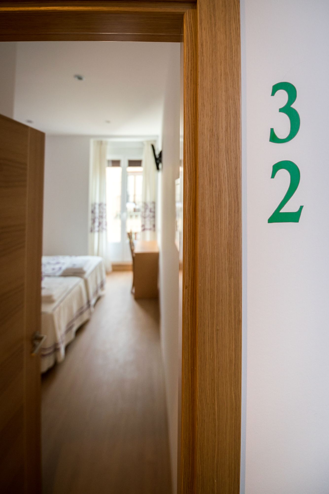 Фото Hostal Carracedo