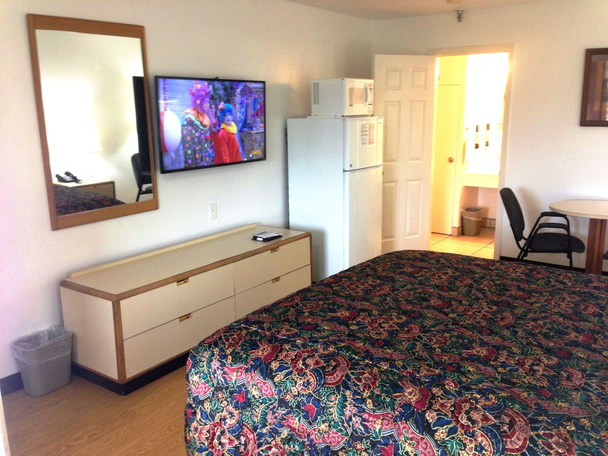 Фото Contempra Inn