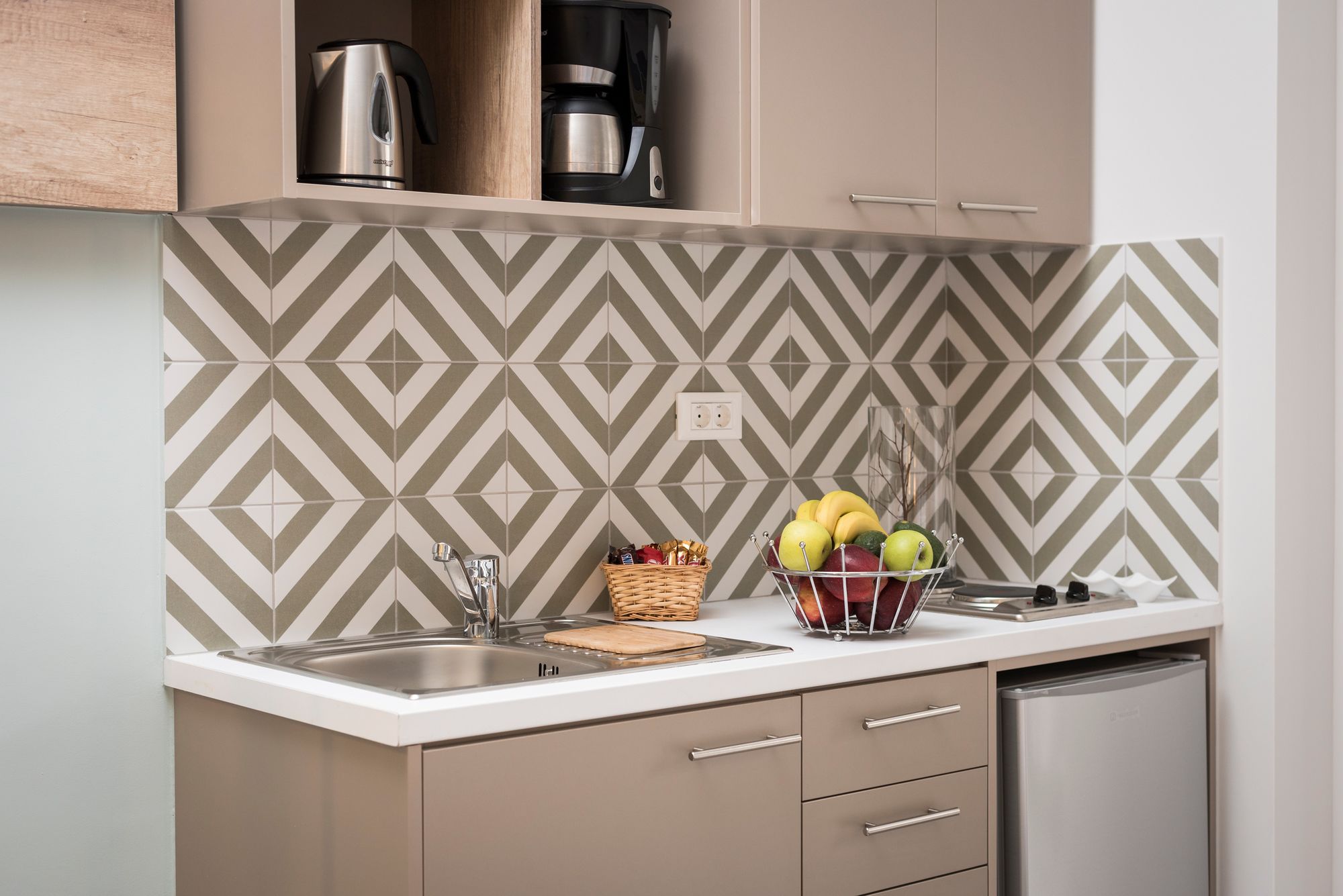 Фото Irini Stalos Apartments