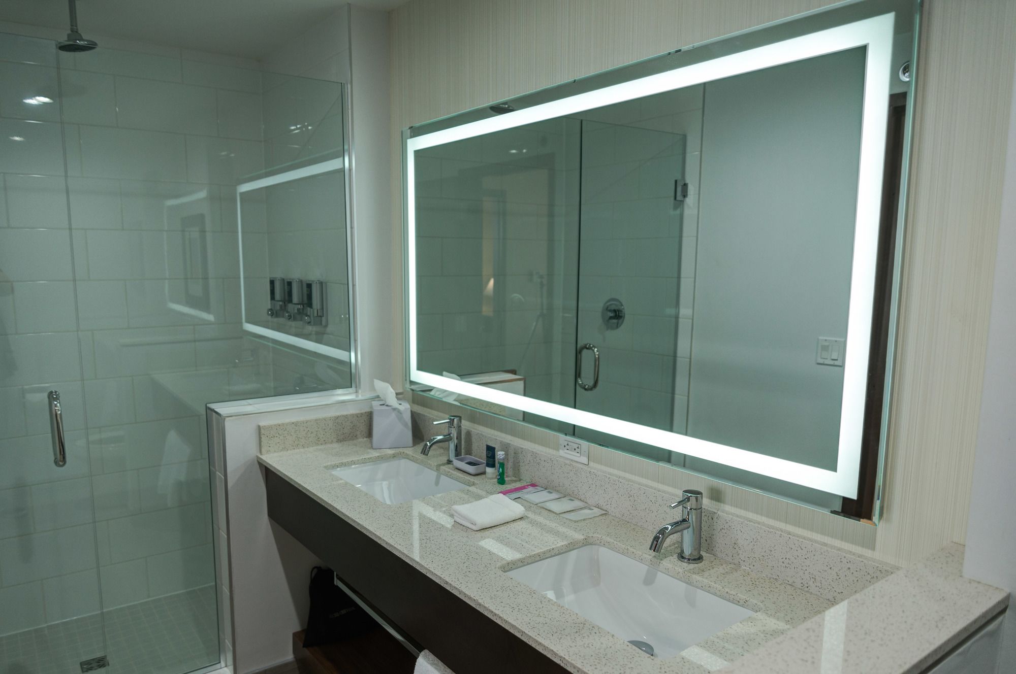 Фото Four Points by Sheraton Sherwood Park