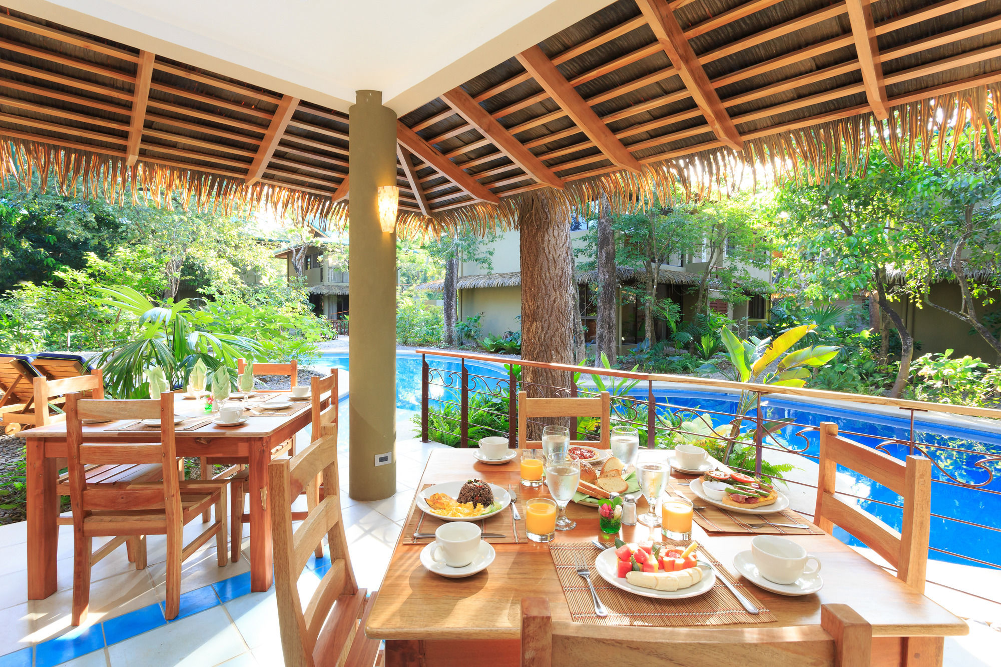 Фото Olas Verdes Hotel