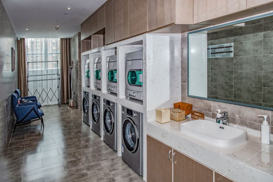 Фото Atour Hotel Yuyang West Road Yulin