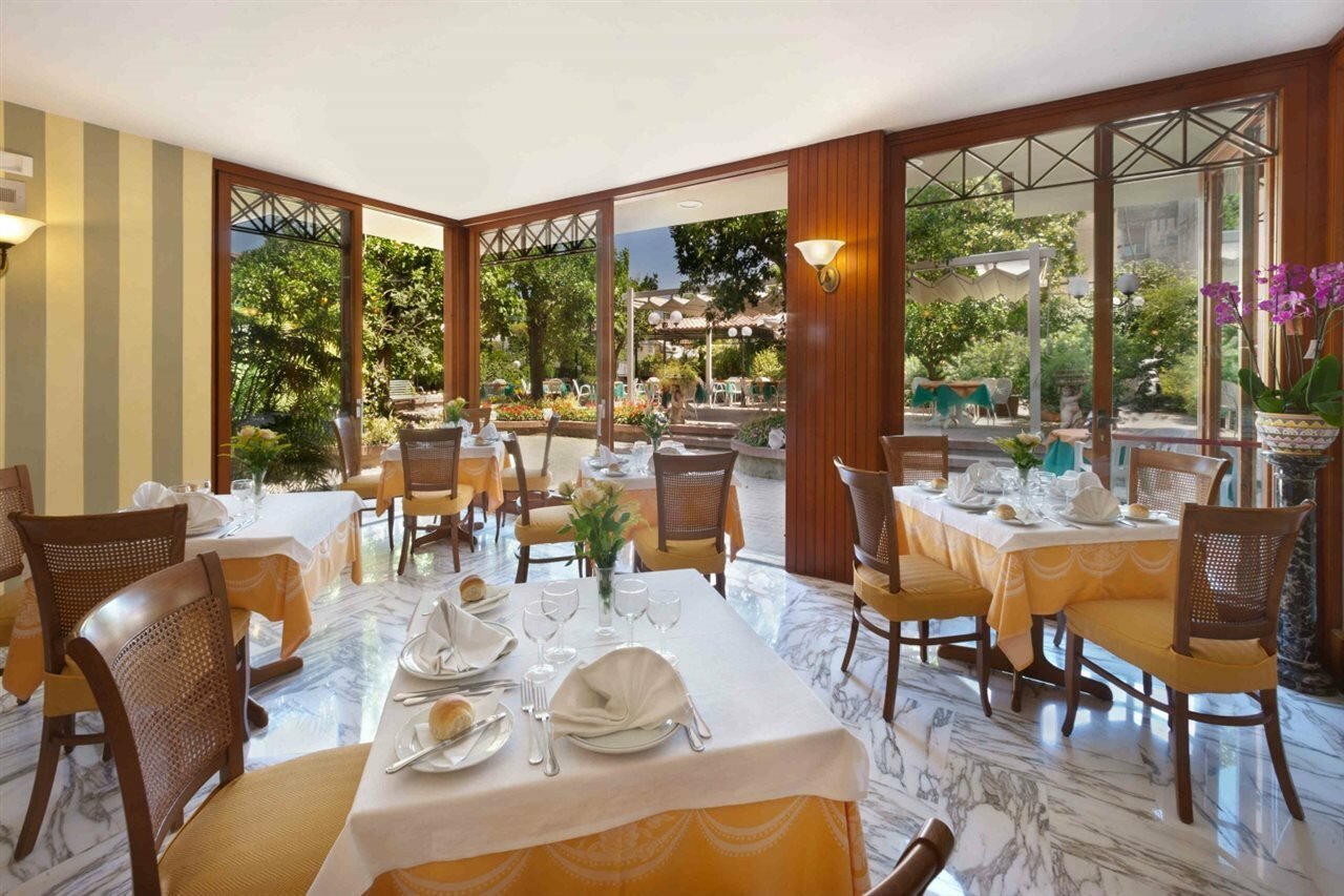 Фото Hotel Girasole