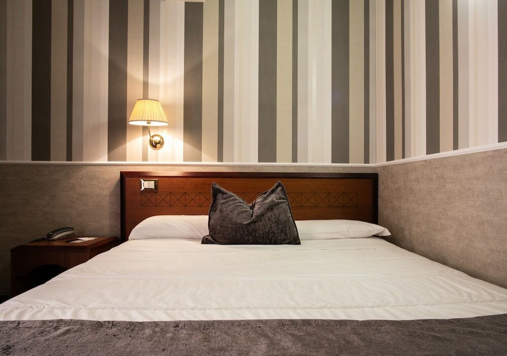 Фото Hotel Astoria