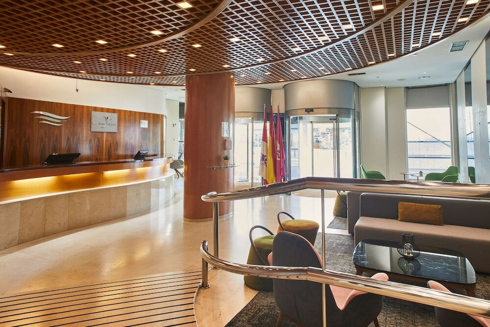 Фото Hotel Silken Luis de León