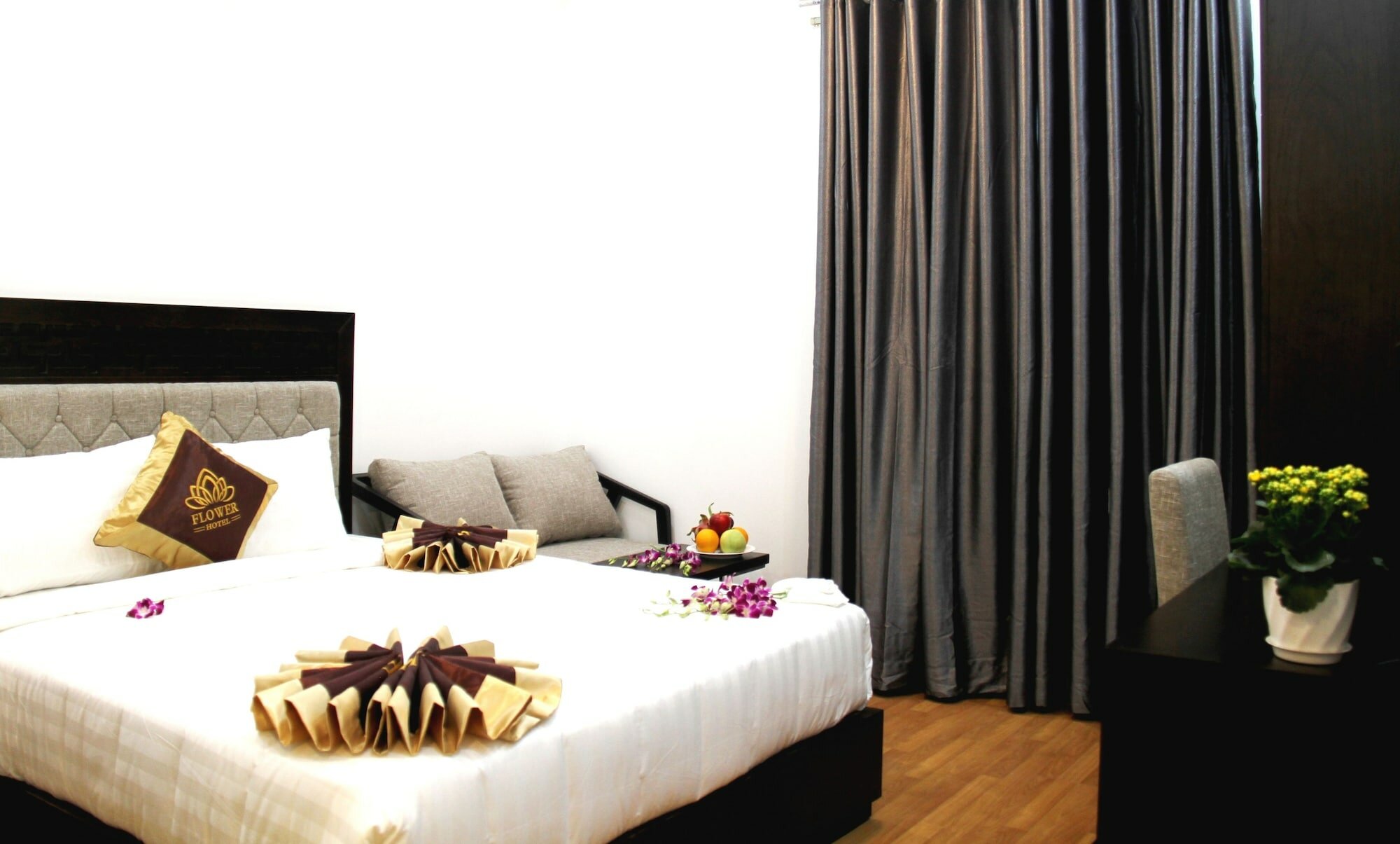 Фото Flower Hotel