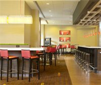 Фото Courtyard by Marriott Boston Brookline