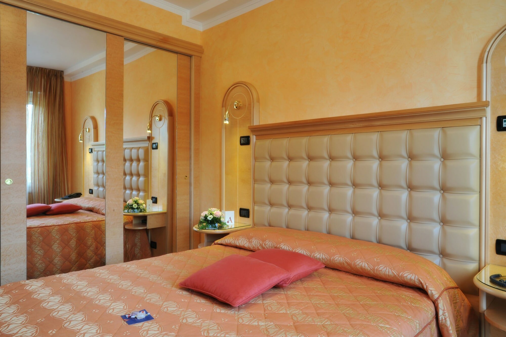 Фото Agora' Palace Hotel