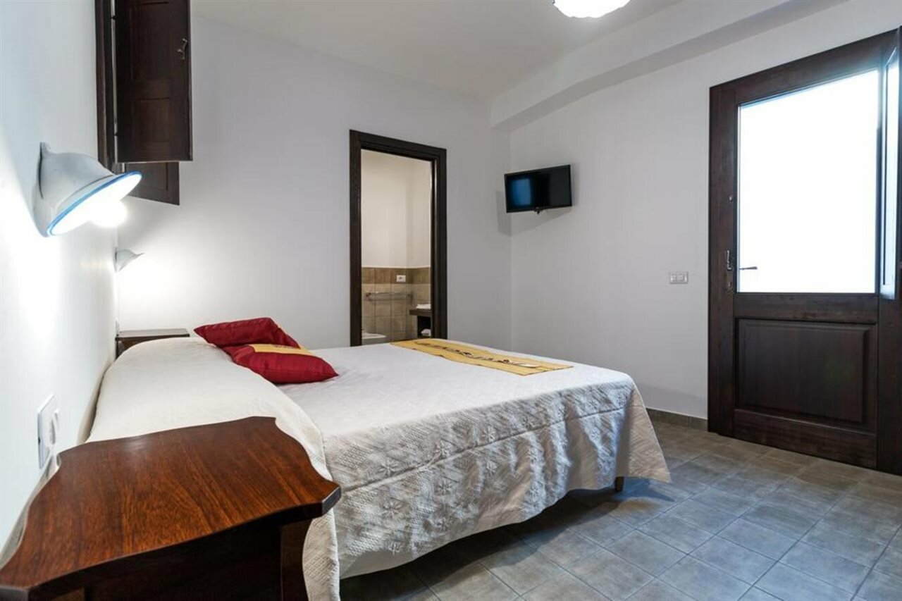 Фото Ghivine Albergo Diffuso