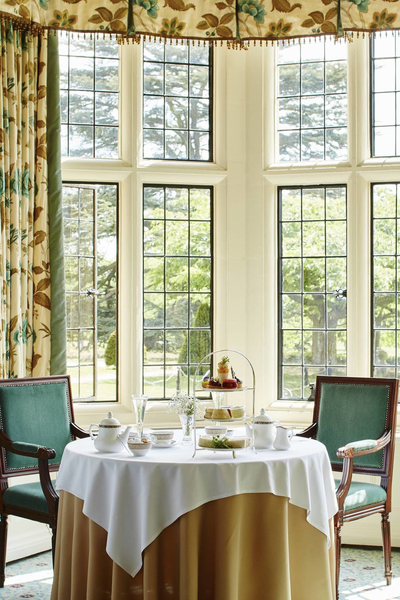 Фото Hanbury Manor Marriott Hotel & Country Club