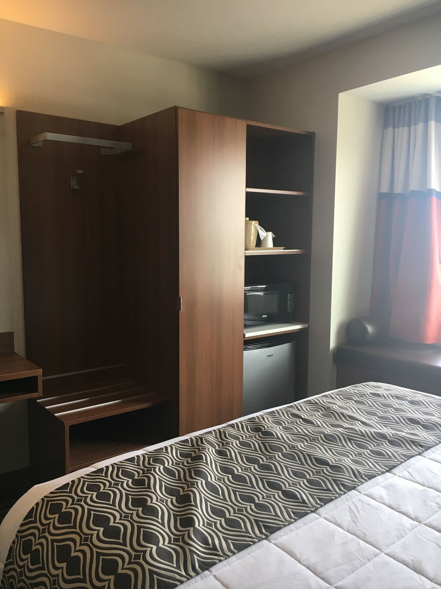 Фото Microtel Inn & Suites by Wyndham Niagara Falls