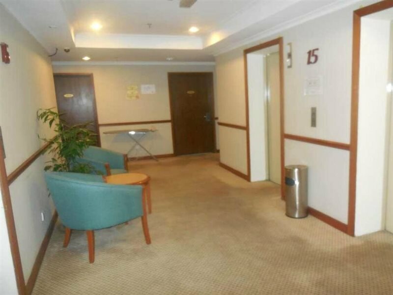 Фото Mandarin Court Hotel Kuala Lumpur