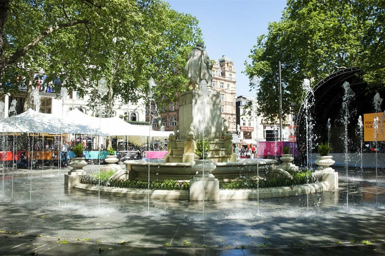 Фото London Leicester Square Hotel