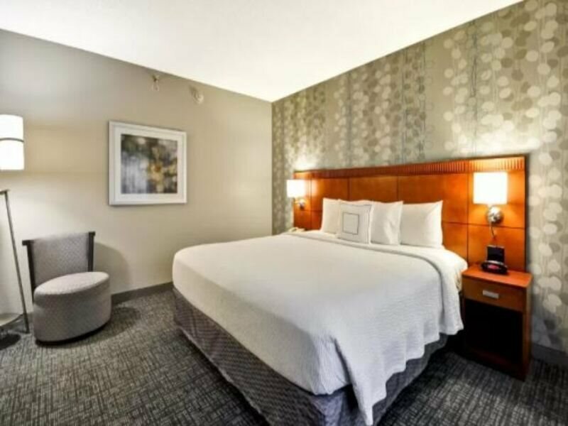 Фото Courtyard by Marriott Dallas Medical/Market Center