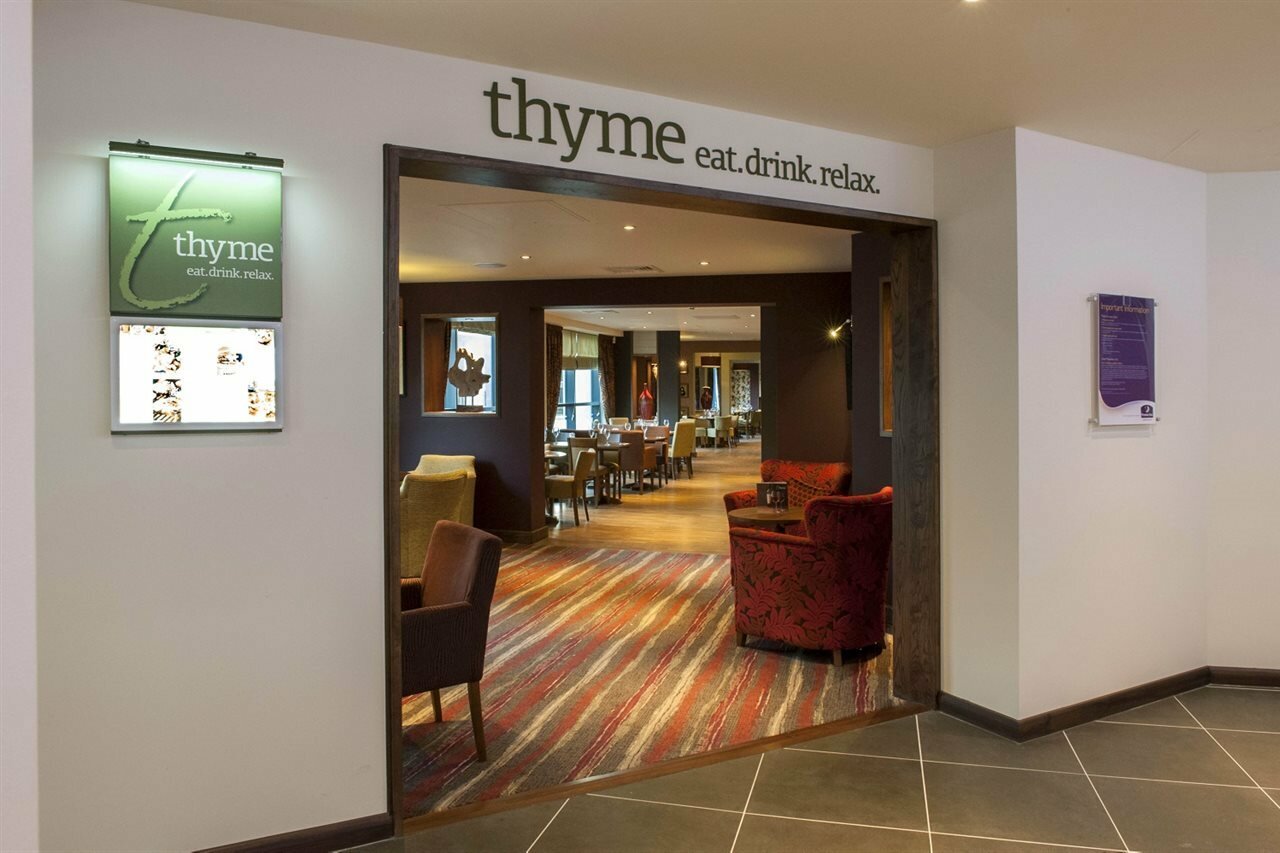 Фото Premier Inn Bath City Centre