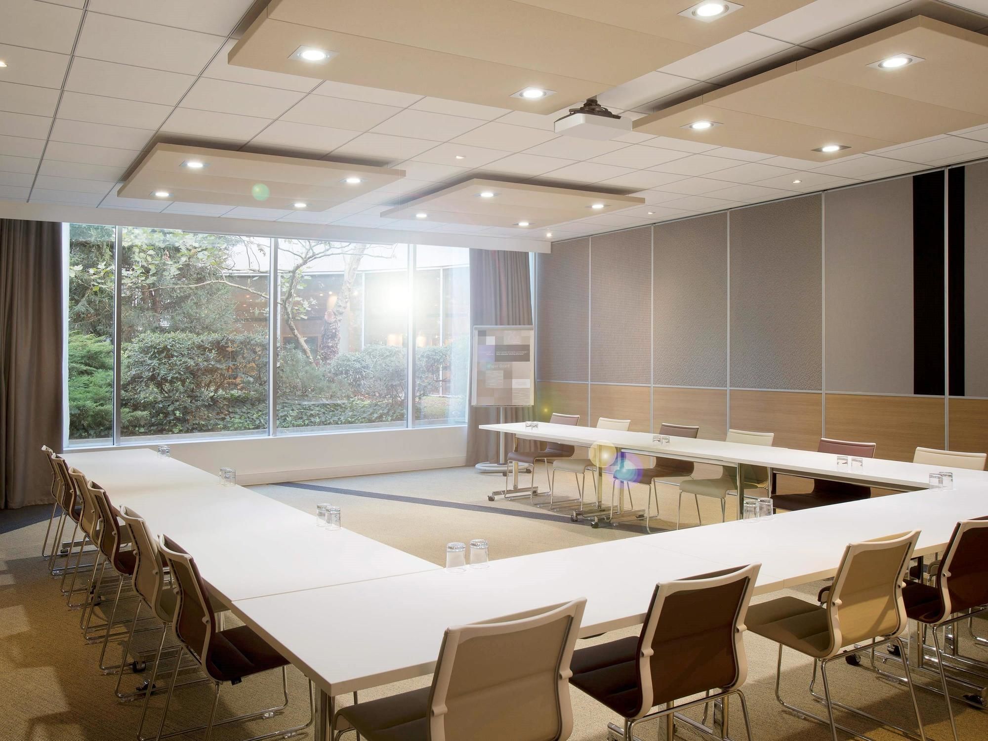 Фото Novotel Kochi Infopark