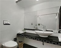 Фото Home@F37 Kailash Colony Metro