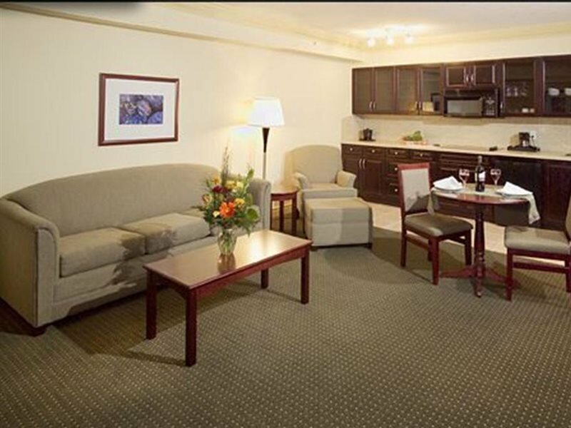 Фото Chateau Nova Kingsway