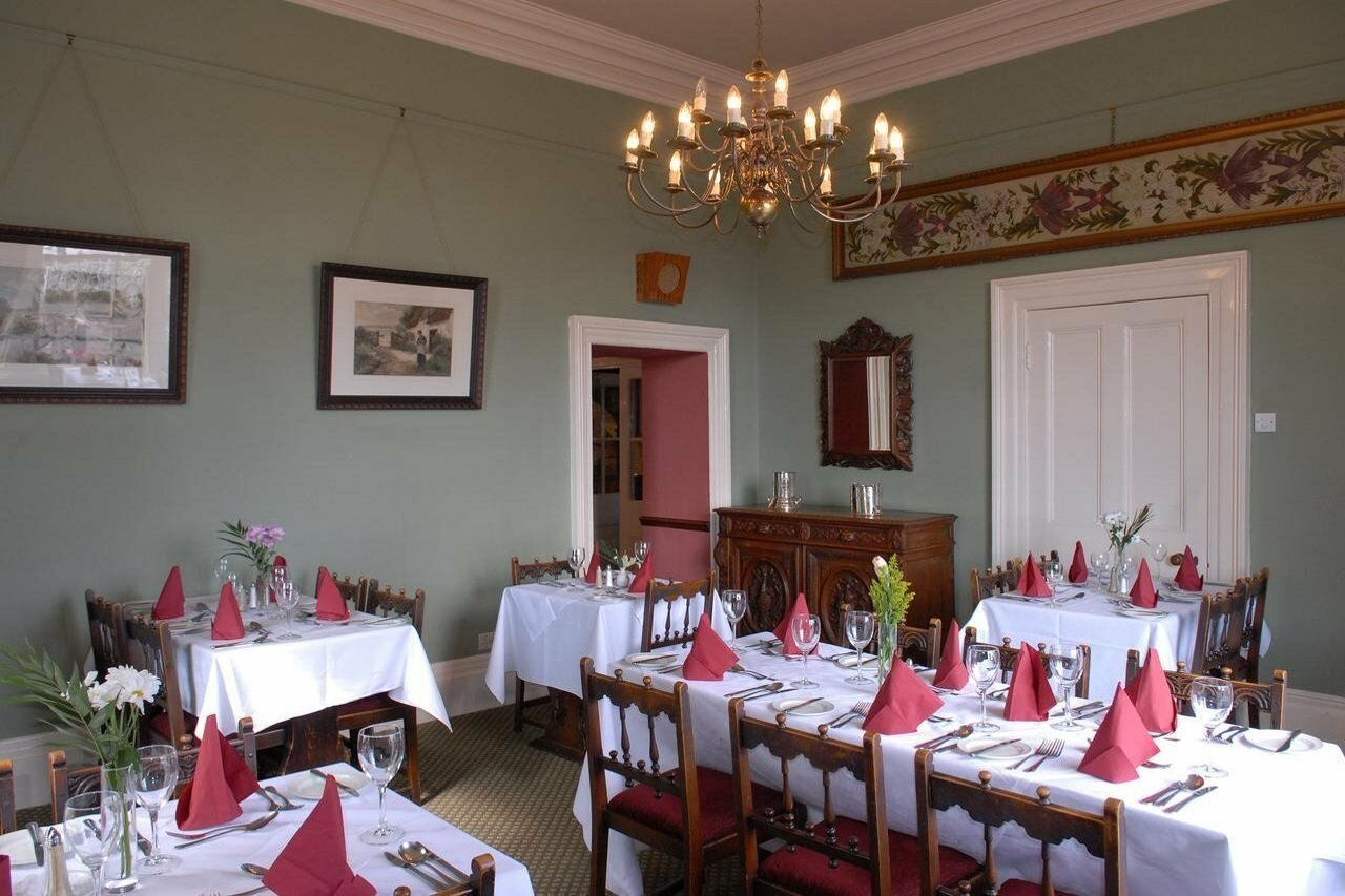 Фото Londonderry Arms Hotel