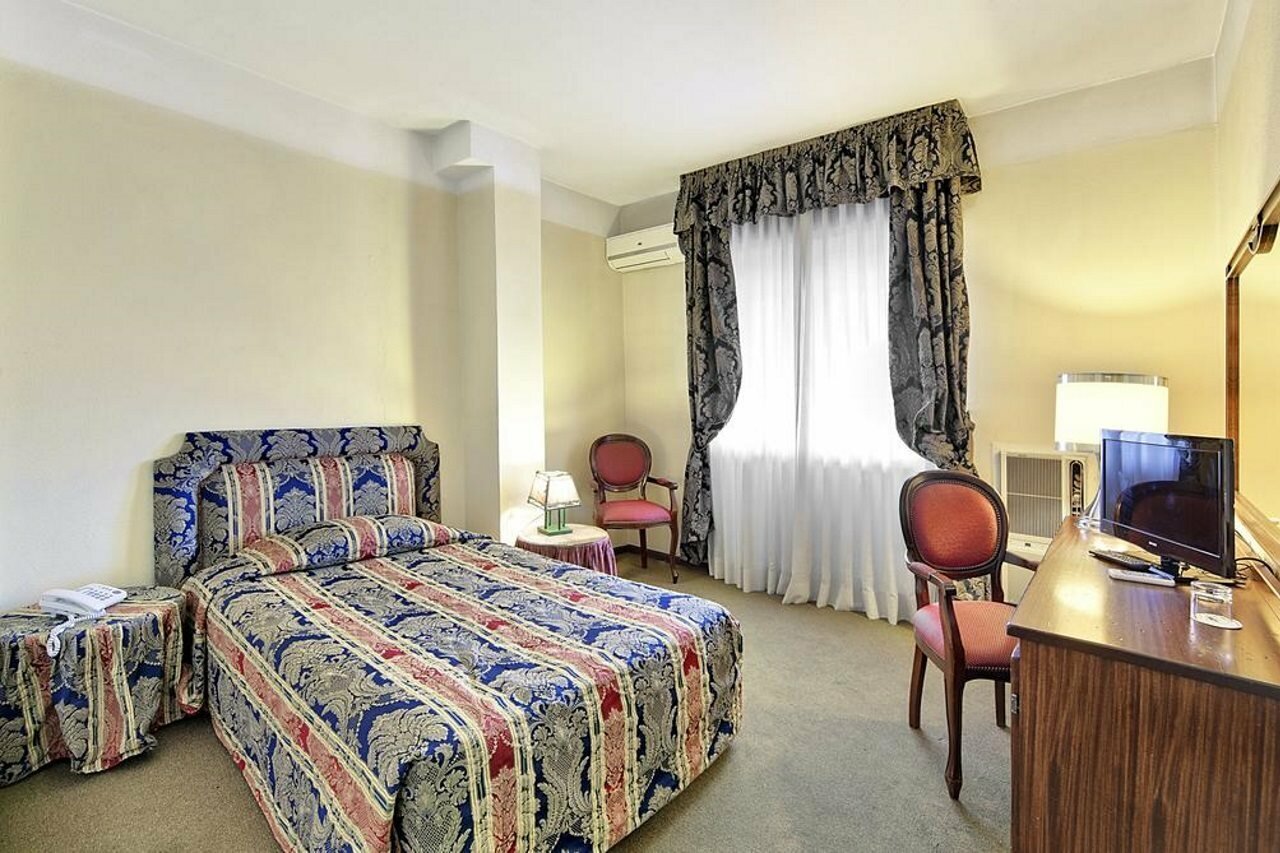 Фото Colonna Palace Mediterraneo