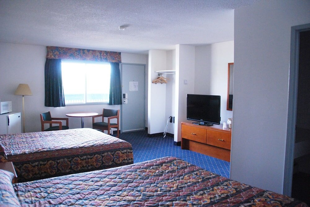 Фото Superlodge Canada Lethbridge