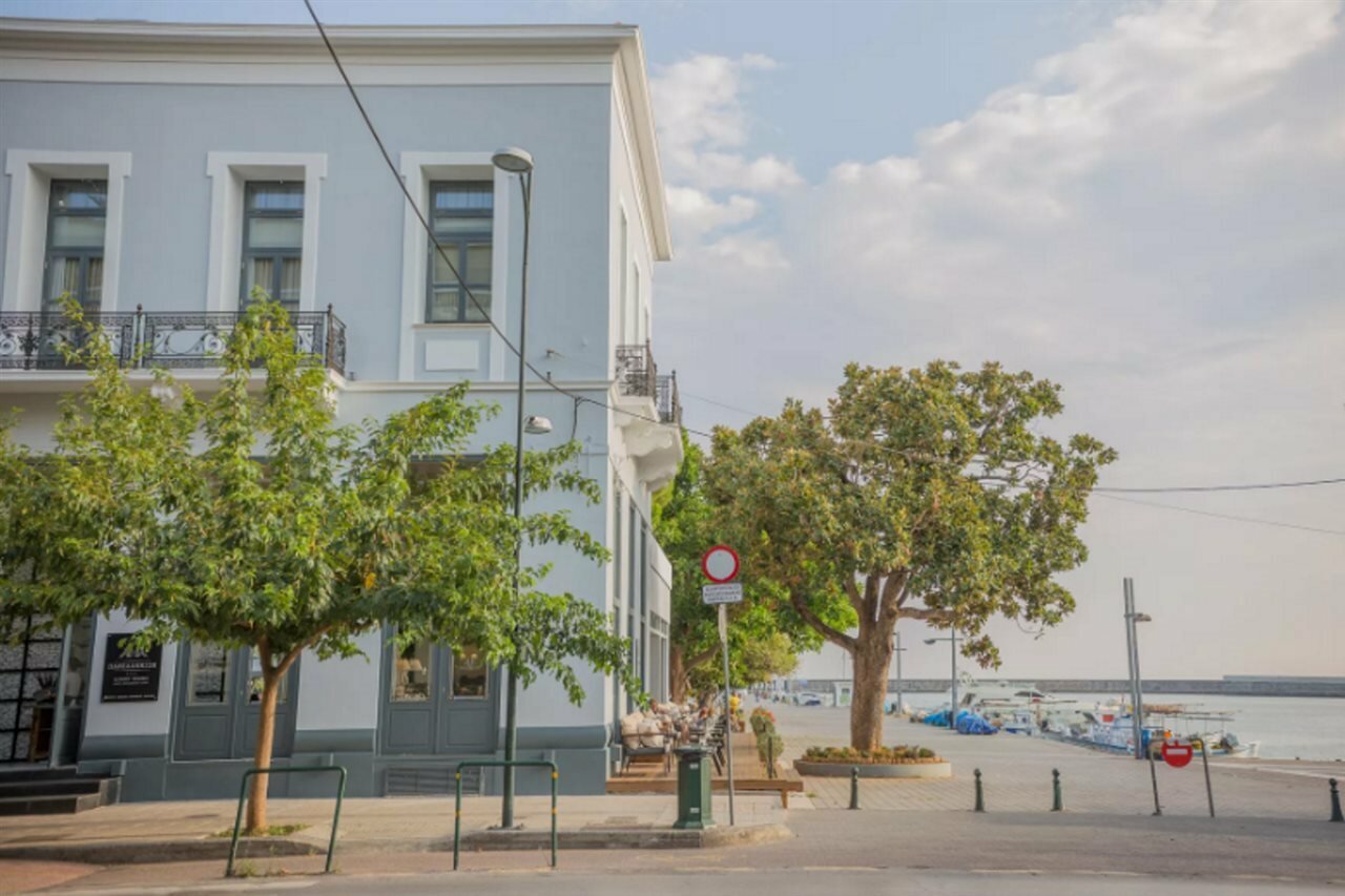 Фото Panellinion Luxury Rooms