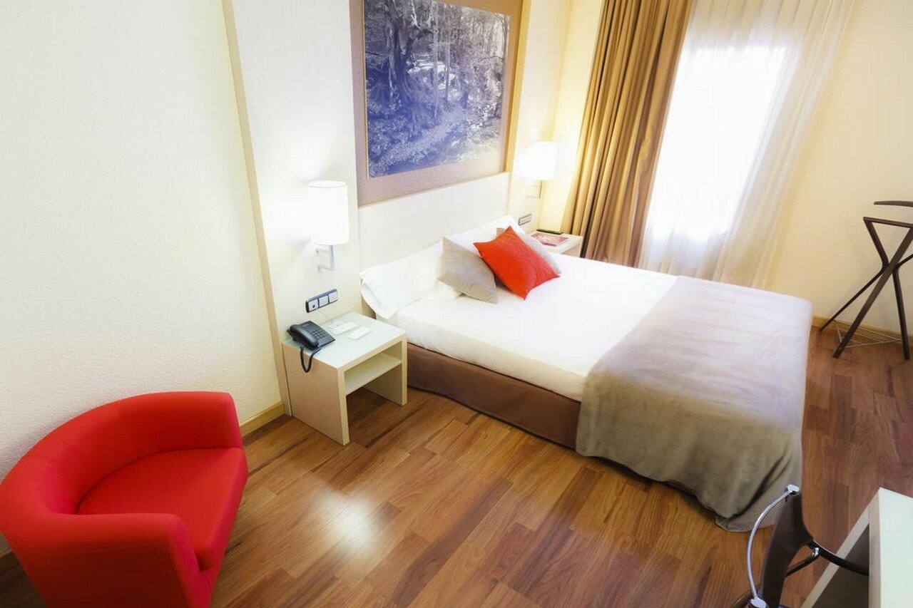 Фото Hotel Condes de Haro