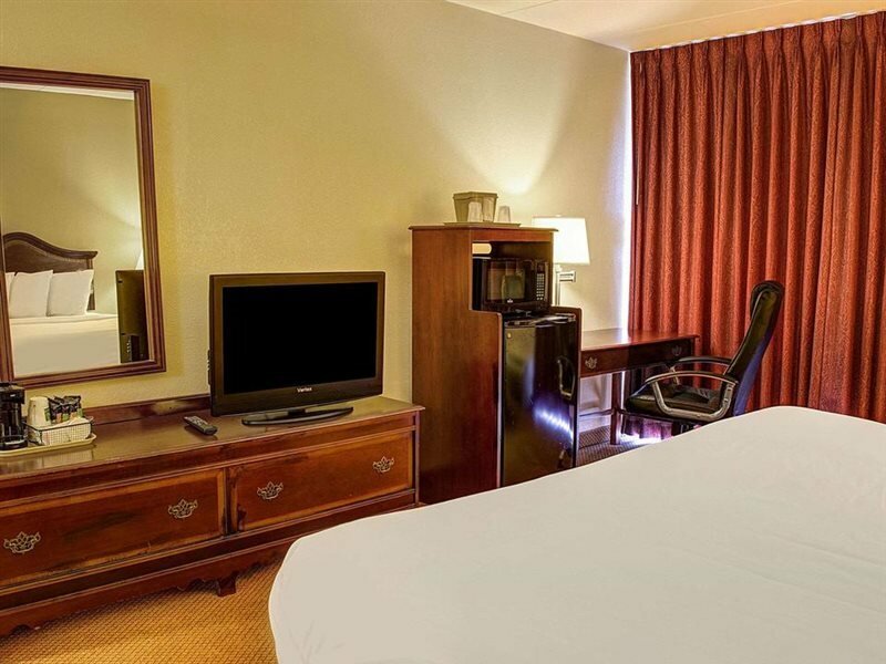 Фото Quality Inn North