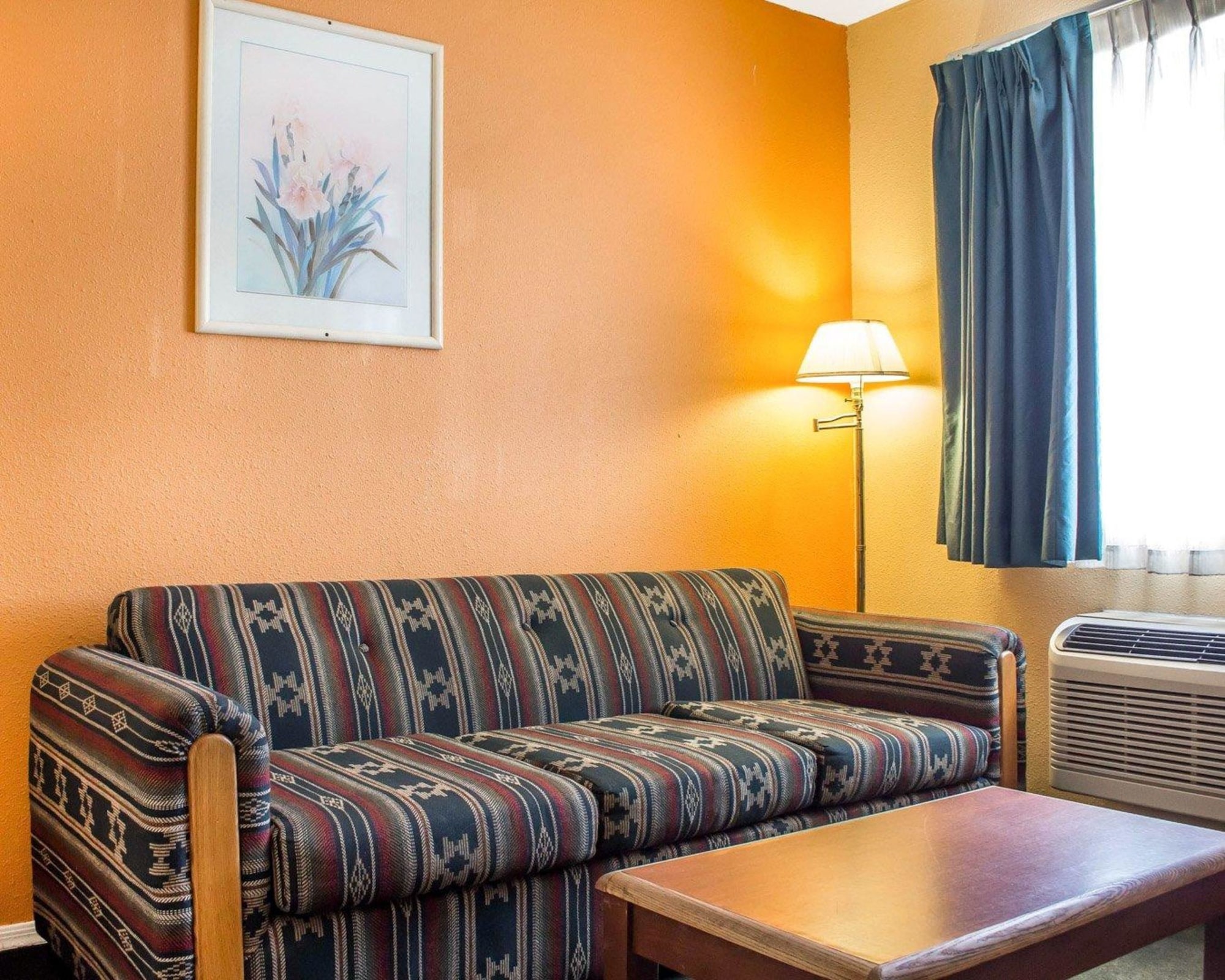 Фото Travelodge by Wyndham Kingman