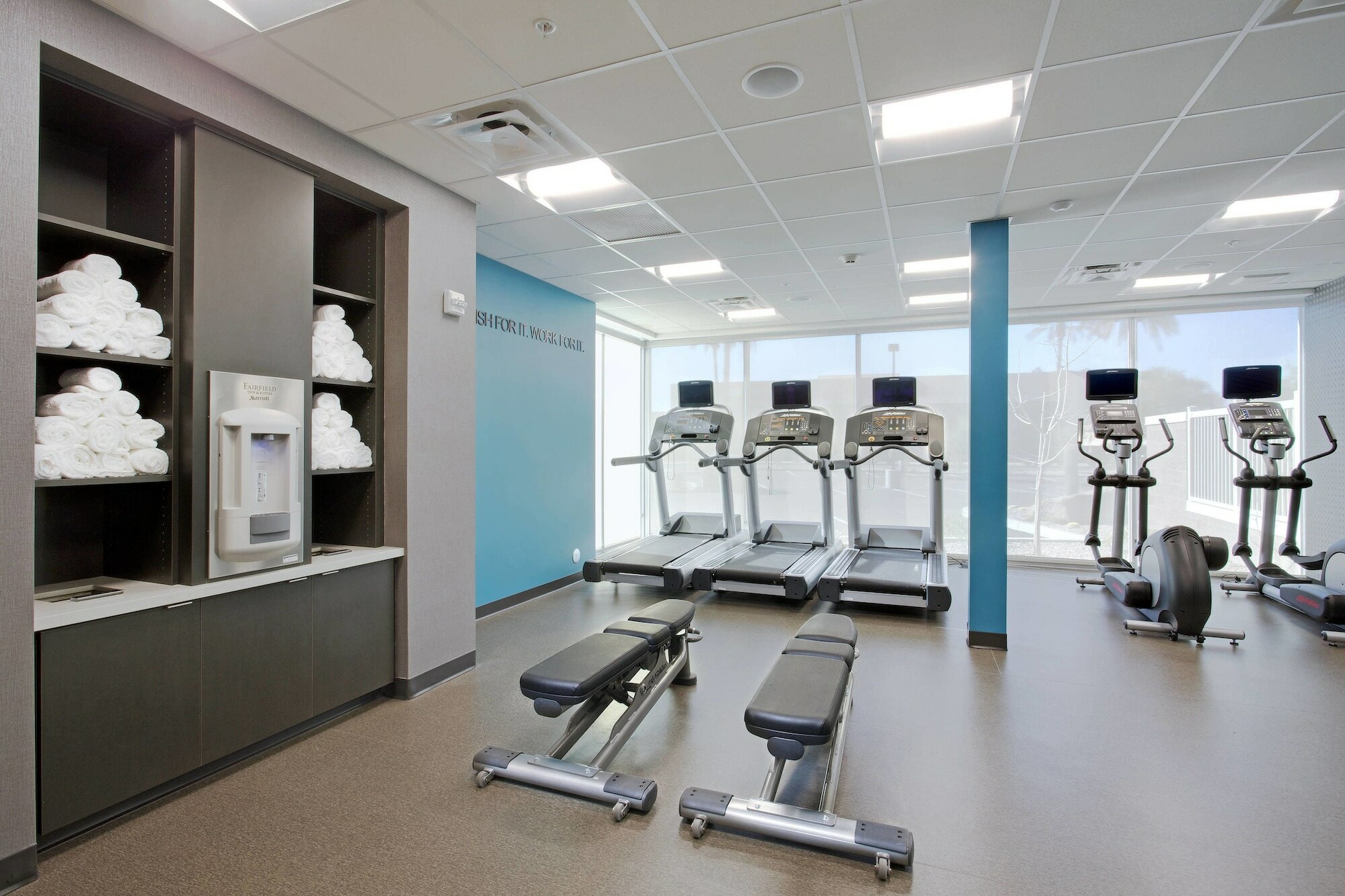 Фото Fairfield Inn & Suites by Marriott Phoenix Tempe/Airport