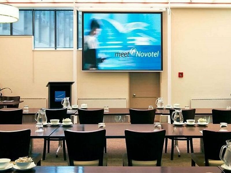 Фото Novotel Queenstown Lakeside