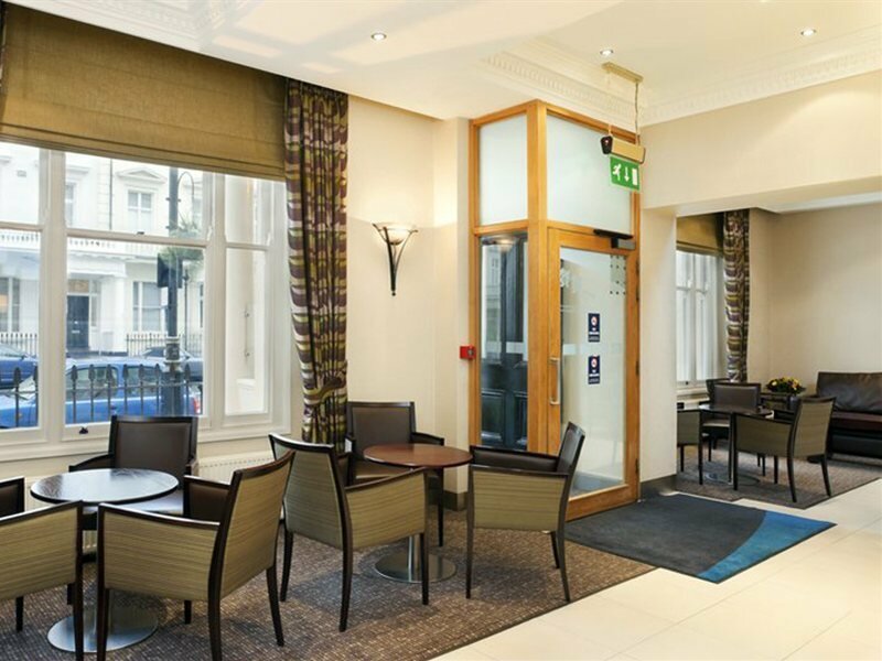 Фото Holiday Inn Express London Victoria, an IHG Hotel