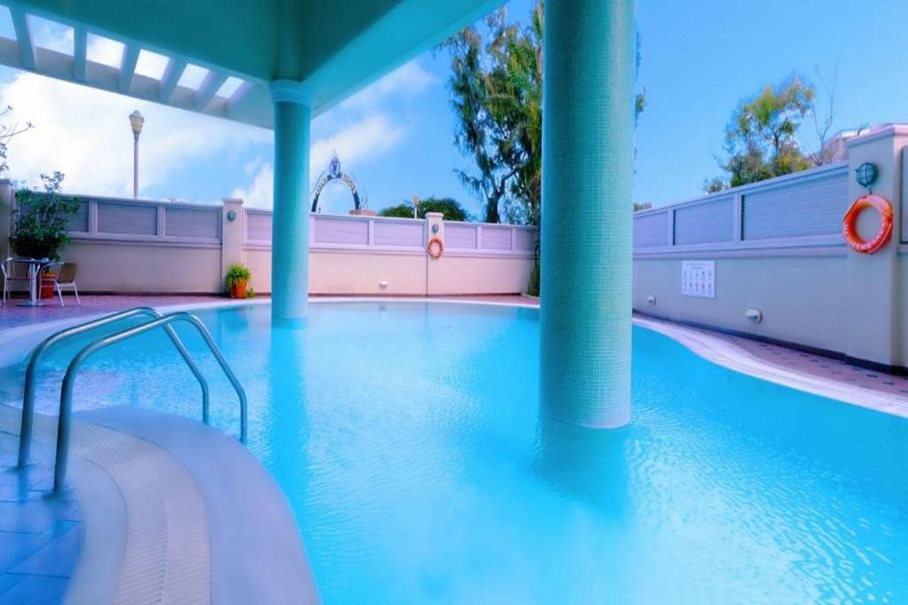 Фото Mediterranean Hotel