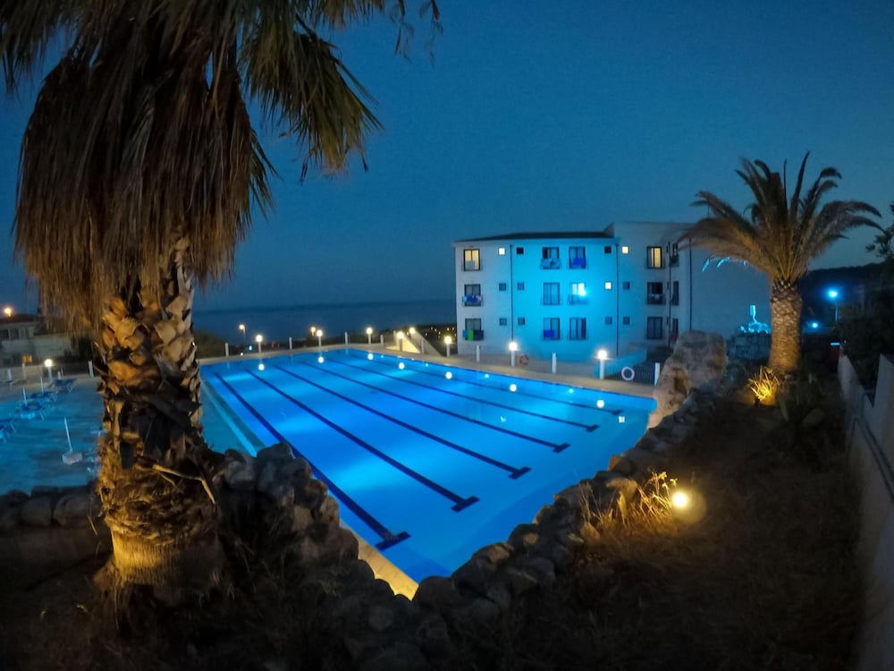 Фото Hotel Brancamaria