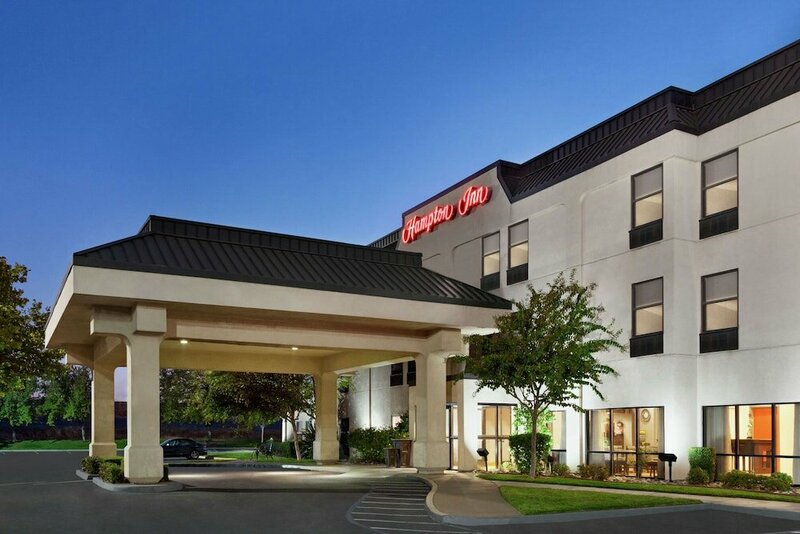 Гостиница Hampton Inn Tracy