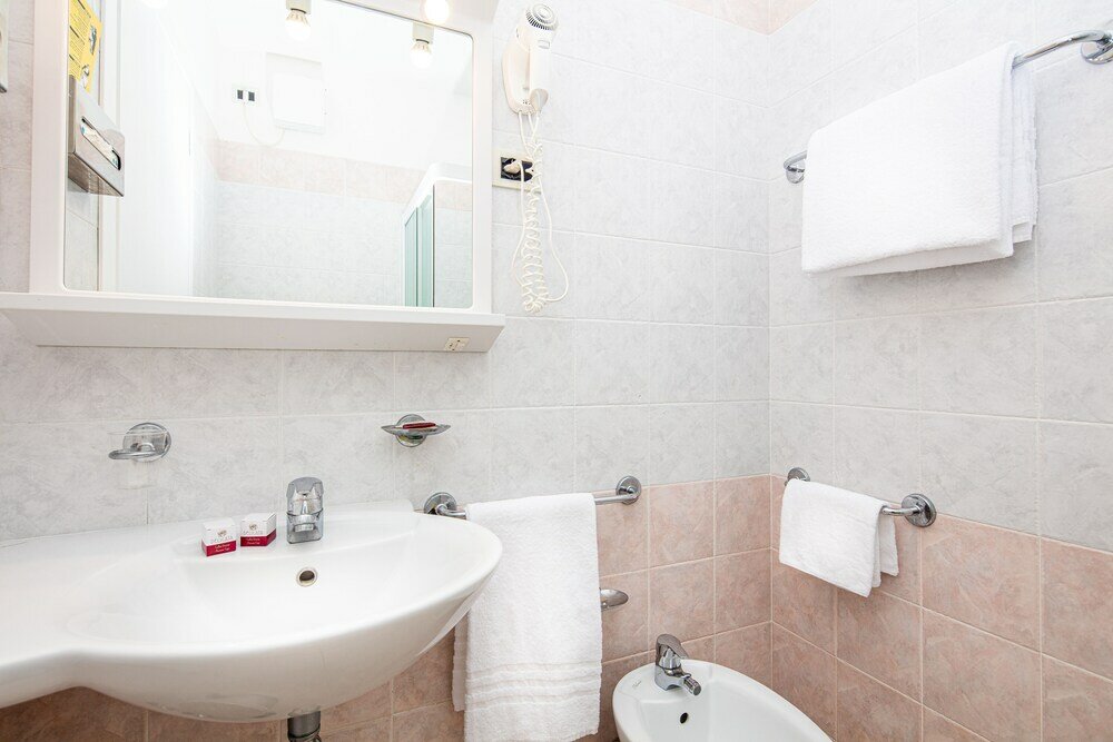 Фото Hotel Mediterraneo