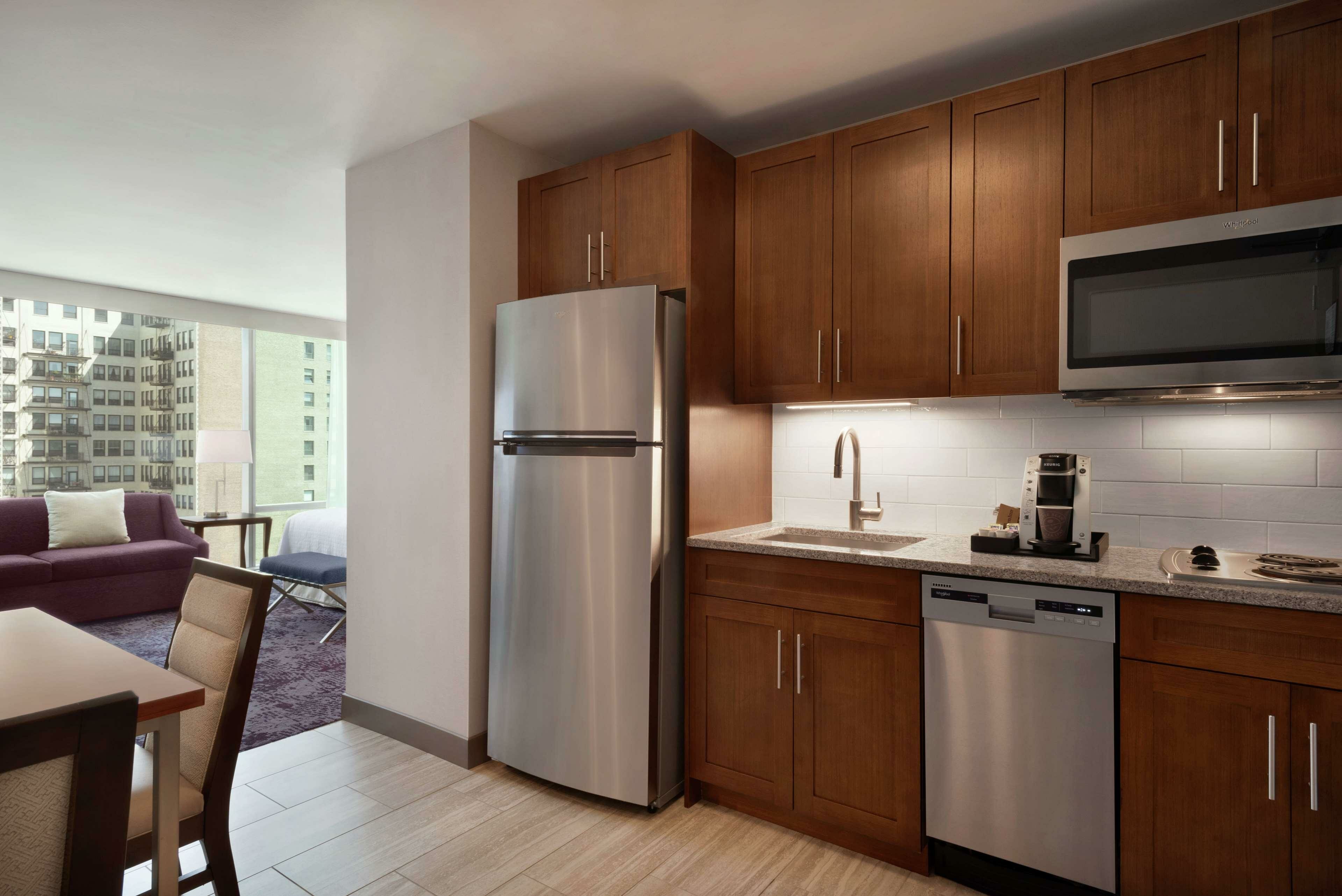 Фото Homewood Suites by Hilton Chicago Downtown South Loop