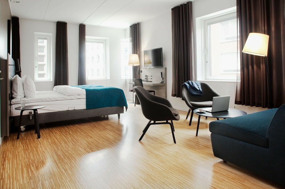 Фото отеля 2