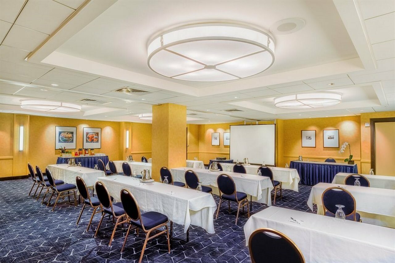 Фото Holiday Inn Express and Suites Fisherman's Wharf, an Ihg Hotel