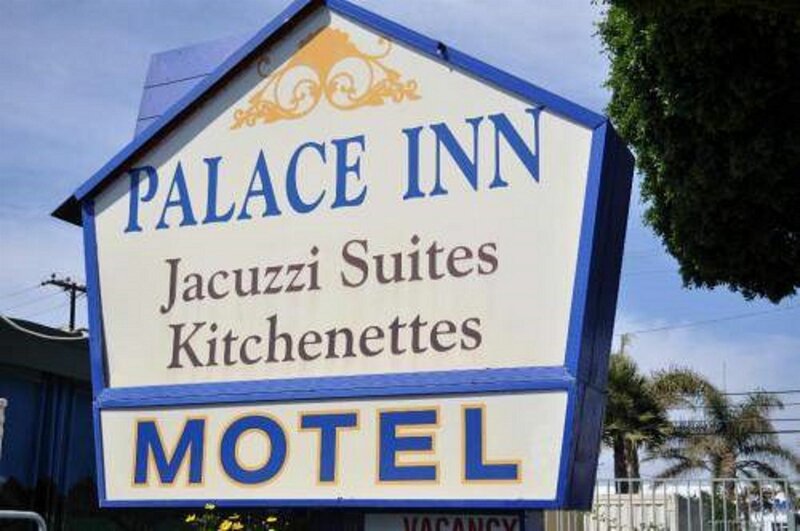 Гостиница Palace Inn Oxnard в Окснарде