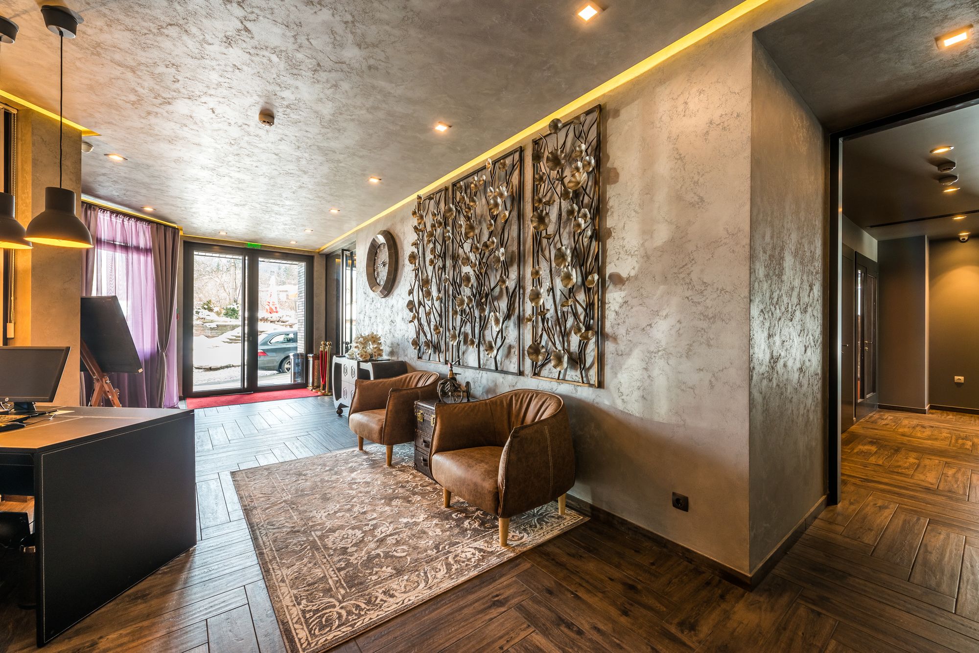 Фото All Seasons Residence Hotel