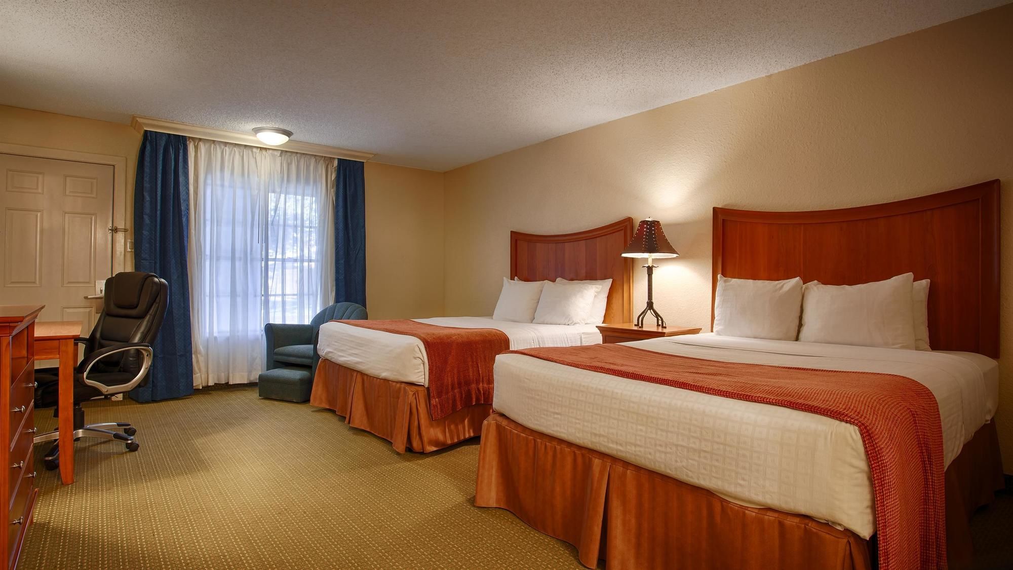 Фото Best Western Swiss Clock Inn