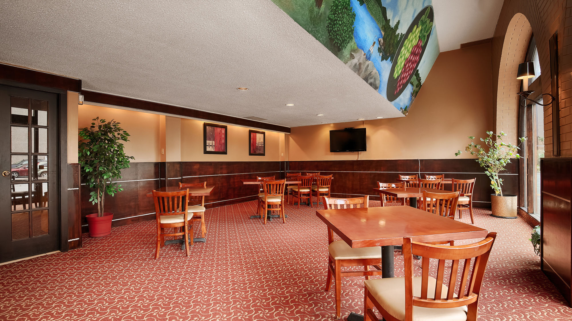 Фото Best Western Downtown Sudbury Centreville