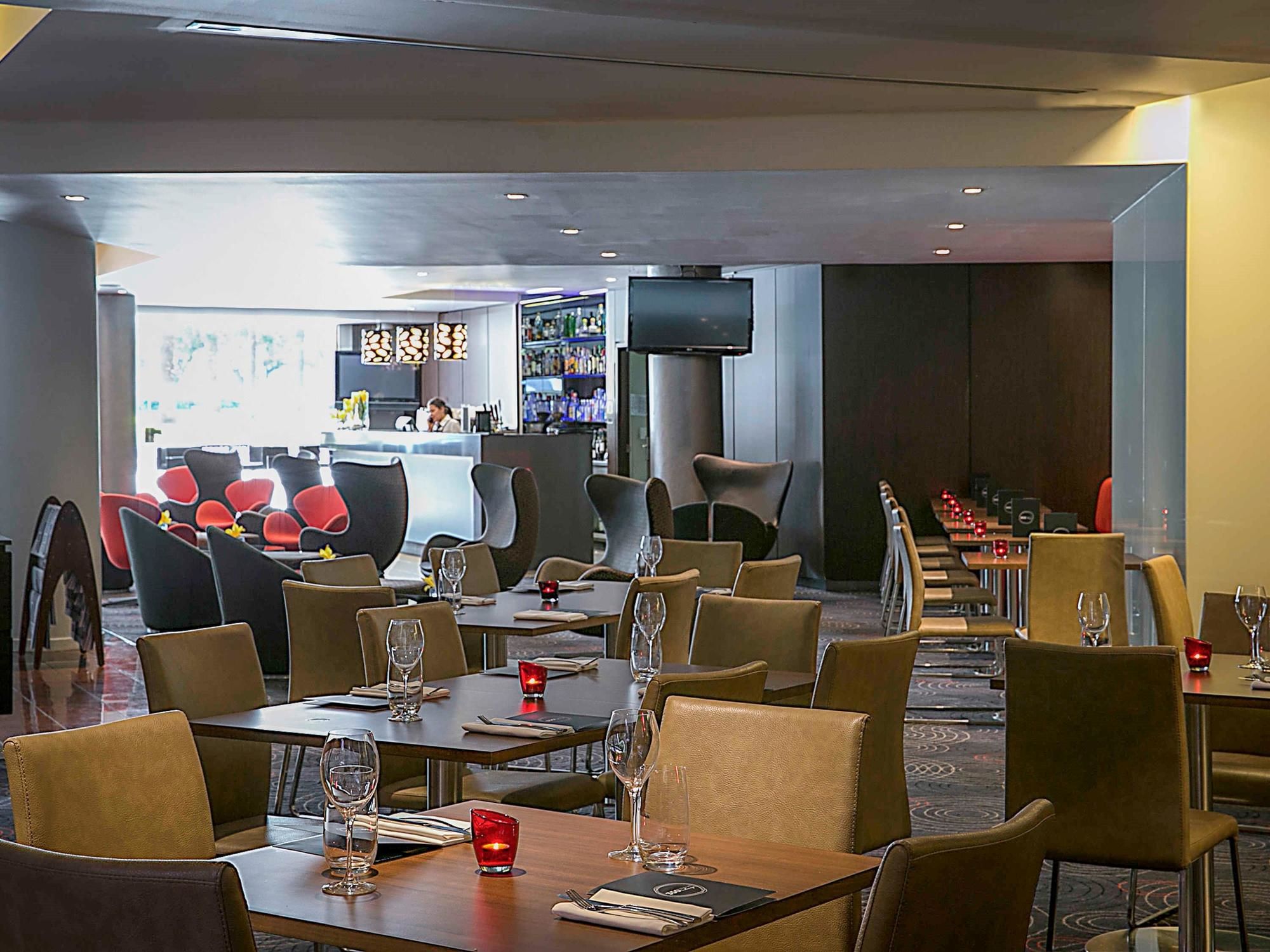 Фото Novotel Sydney Parramatta