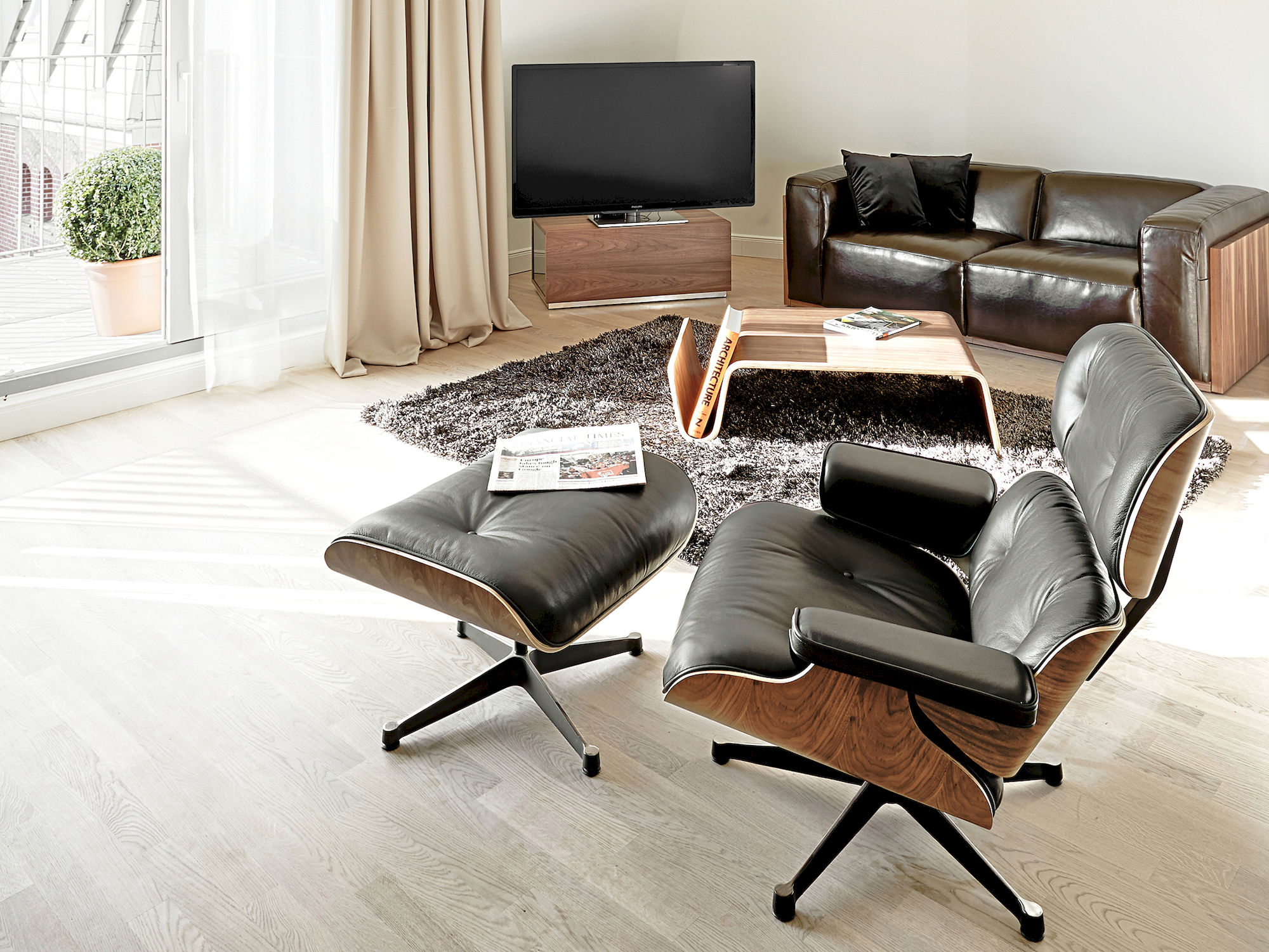 Фото The Red Apartments