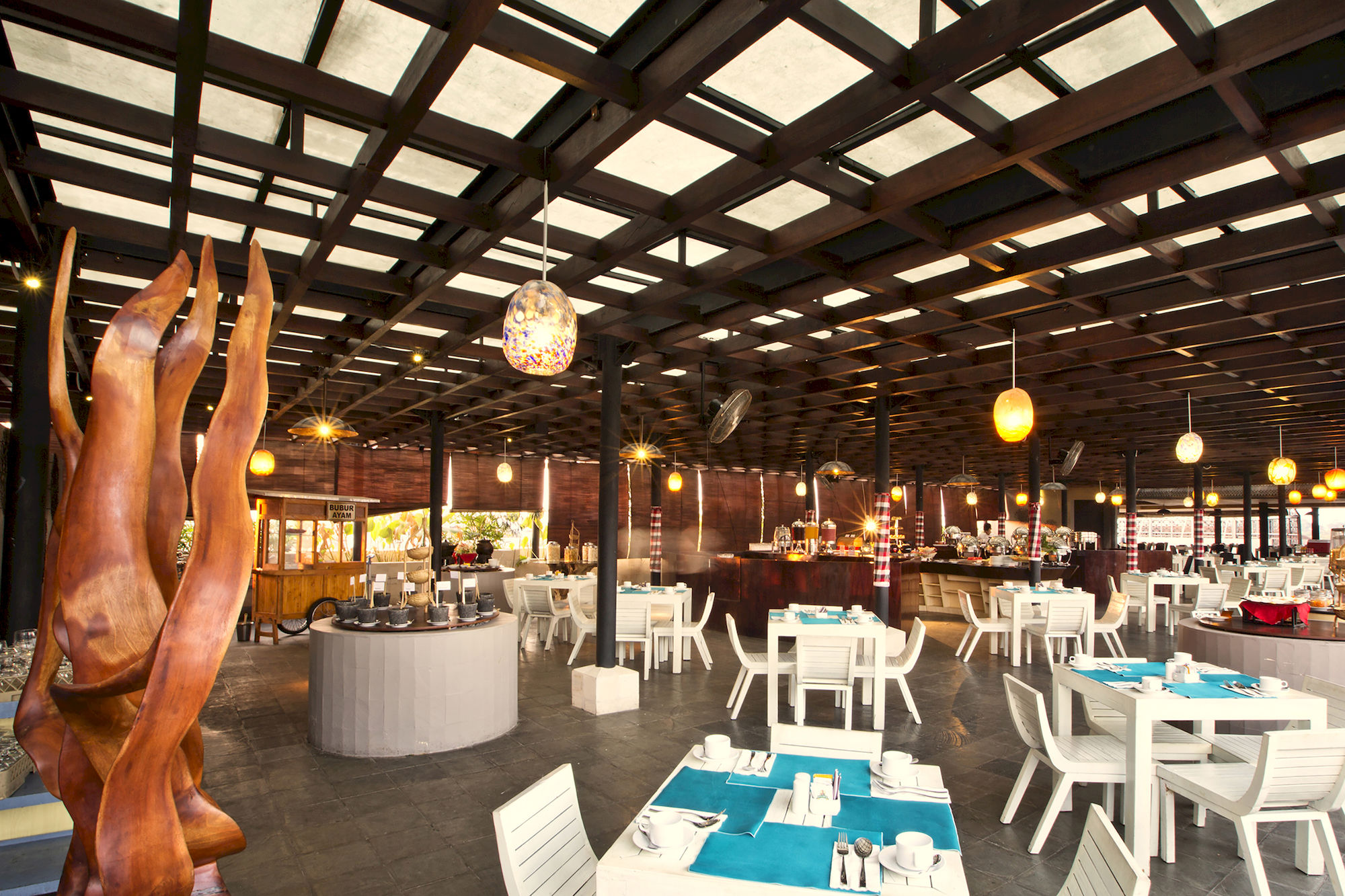 Фото Ramada by Wyndham Bali Sunset Road Kuta