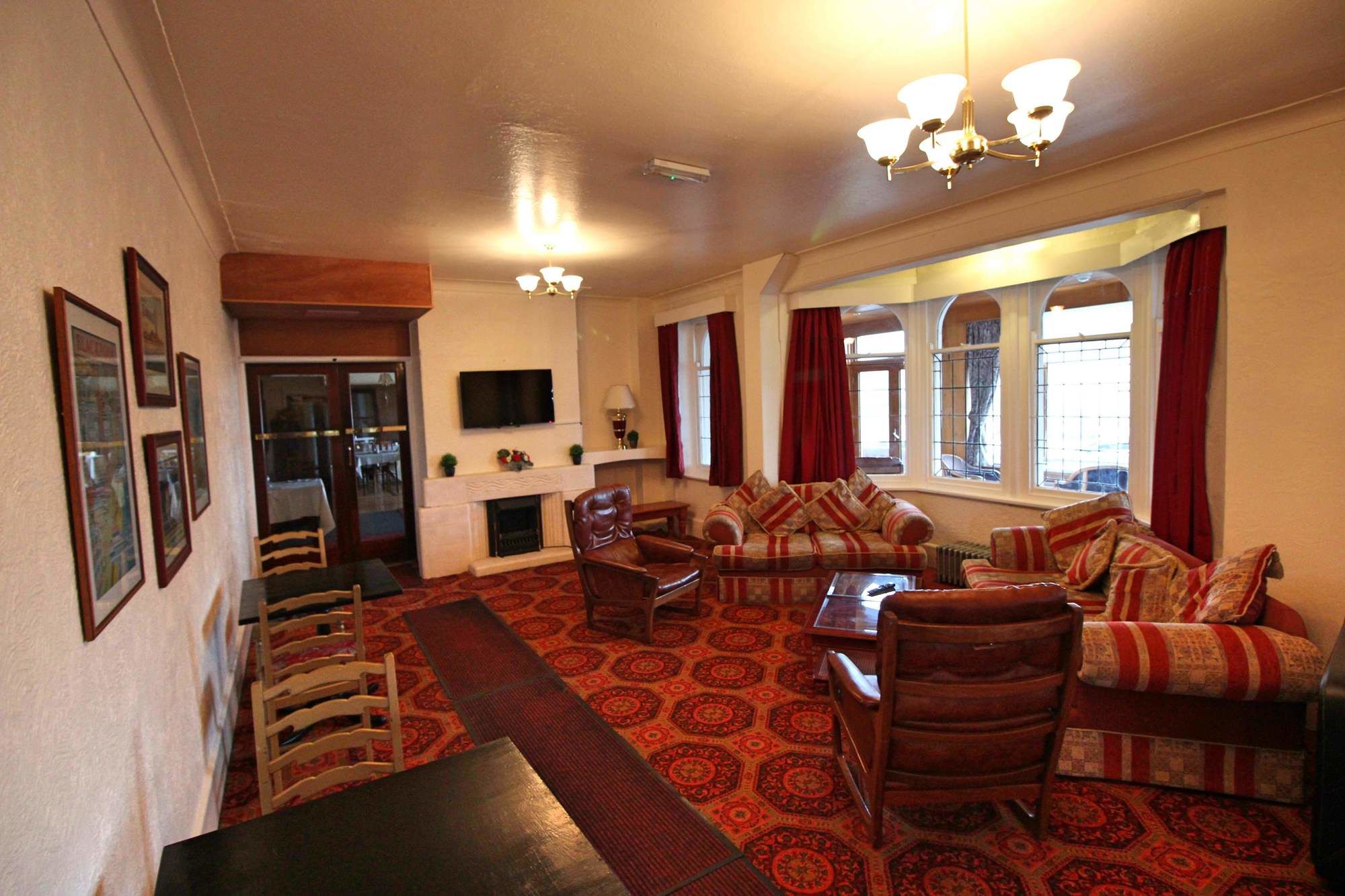 Фото отеля 2