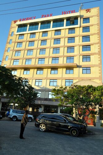 Гостиница Regency Park Hotel в Дар-эс-Саламе
