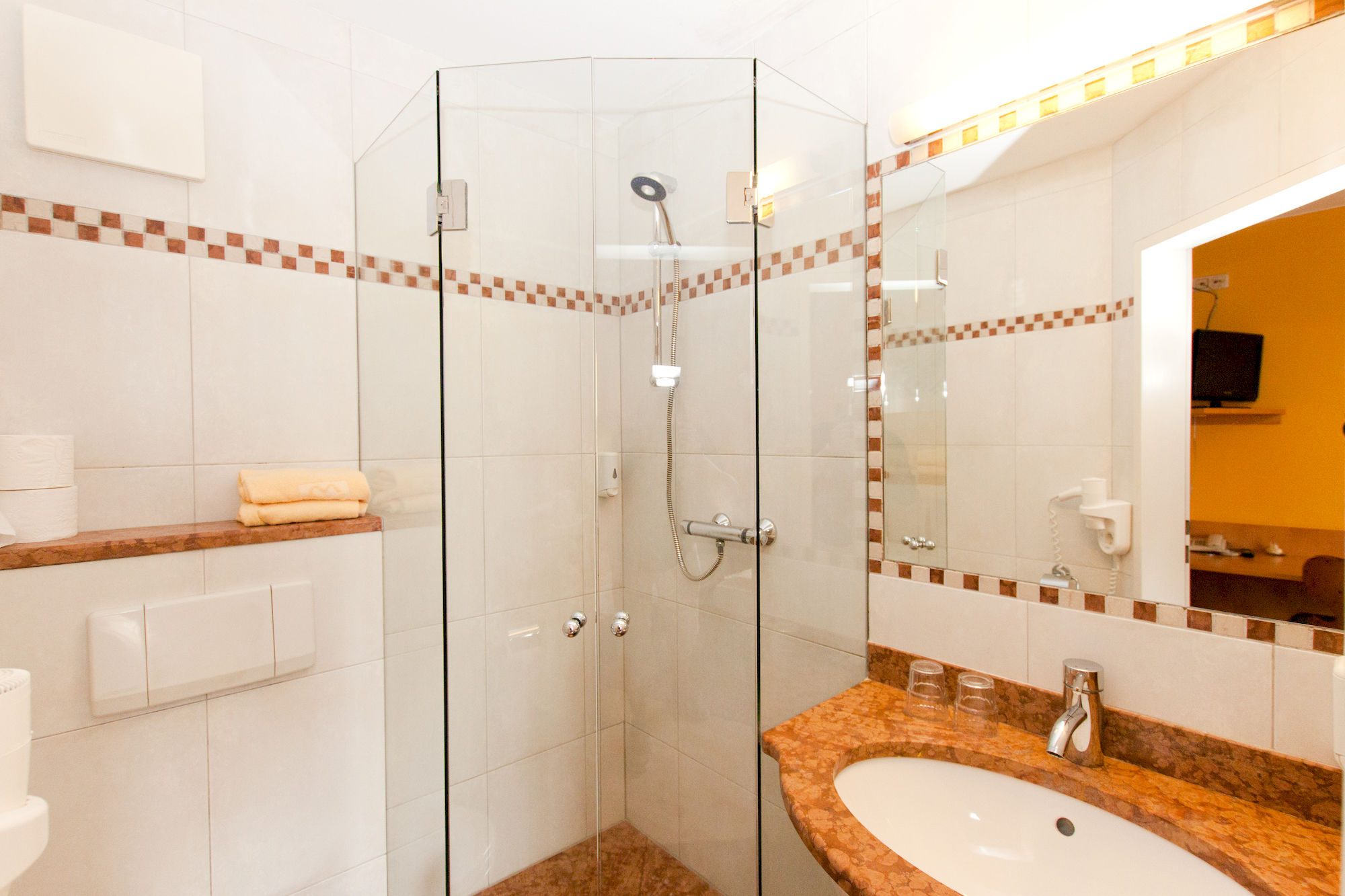 Фото Hotel Das Junior by Max 70